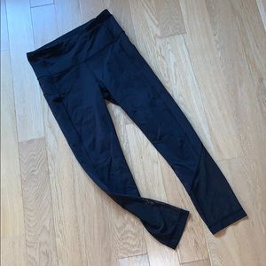 Lululemon Crop Leggings Black Size 4